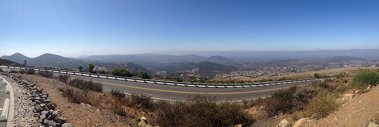 Double Peak Park, San Marcos — panoramic view south
